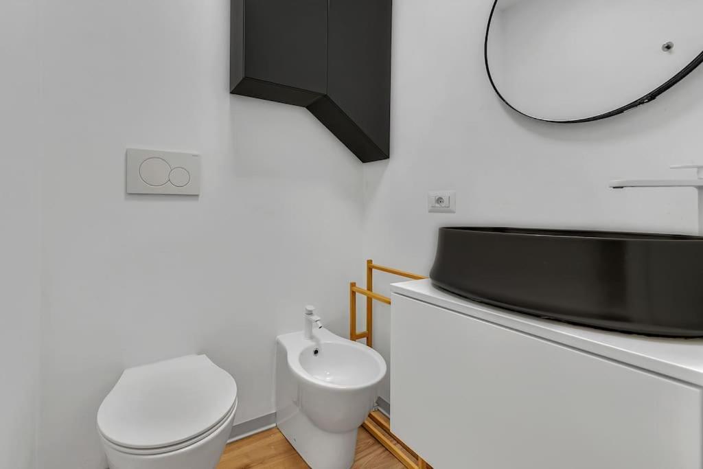 Апартаменты Alessia'S Flat - San Luigi Милан Экстерьер фото